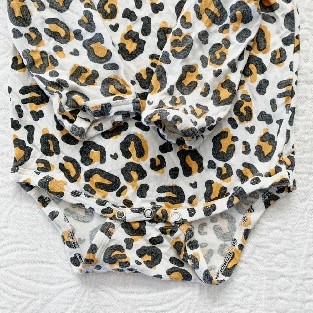 SpearmintLove Baby‎ Leopard Print Bodysuit
